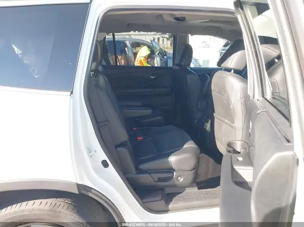 5FNYF6H61MB059854 2021 HONDA PILOT - Image 8