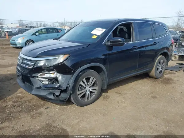 5FNYF6H62HB001418 2017 HONDA PILOT - Image 2