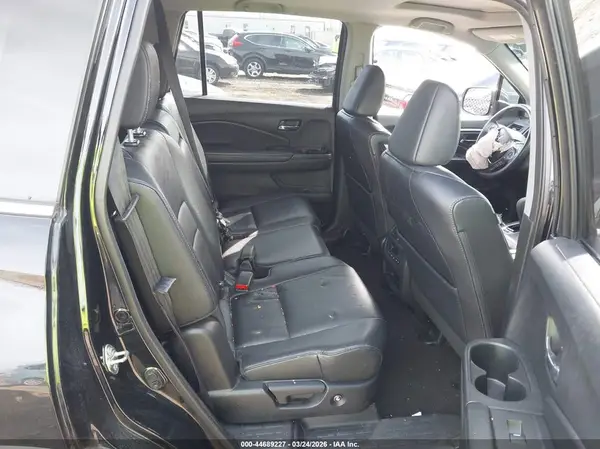 5FNYF6H62HB001418 2017 HONDA PILOT - Image 8