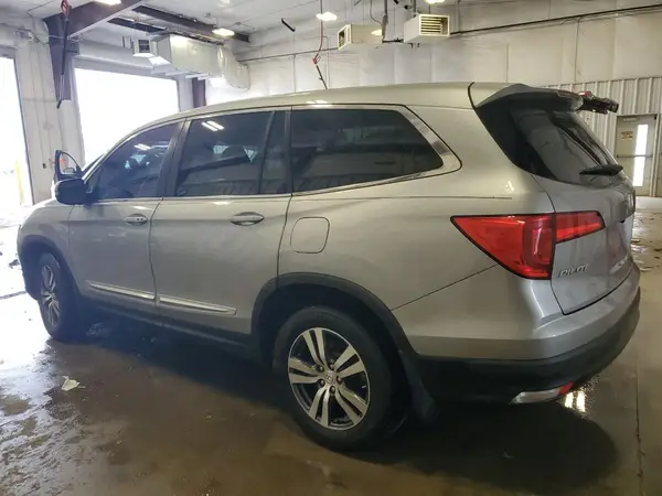 5FNYF6H62HB053860 2017 HONDA PILOT - Image 2