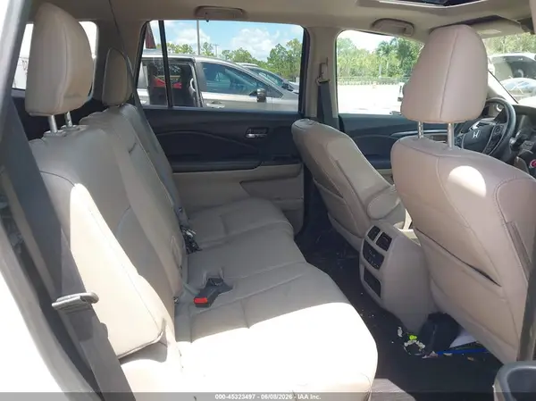 5FNYF6H62HB054538 2017 HONDA PILOT - Image 8