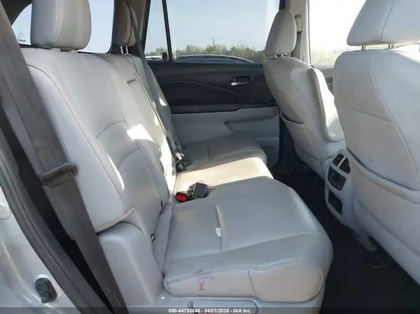 5FNYF6H62HB056676 2017 HONDA PILOT - Image 8