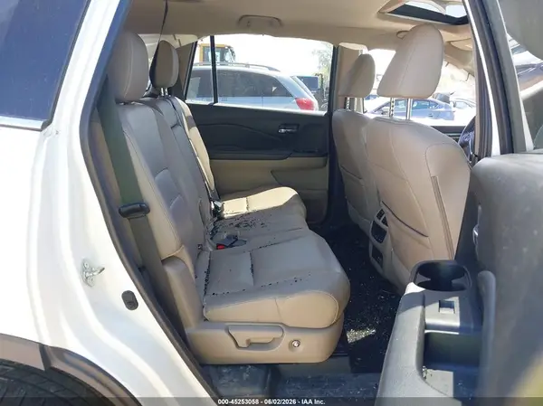 5FNYF6H62HB074403 2017 HONDA PILOT - Image 8