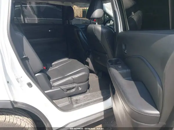5FNYF6H62HB094800 2017 HONDA PILOT - Image 8