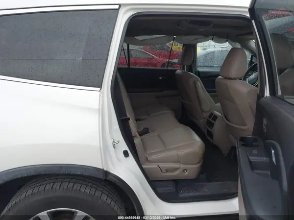 5FNYF6H62JB016426 2018 HONDA PILOT - Image 8