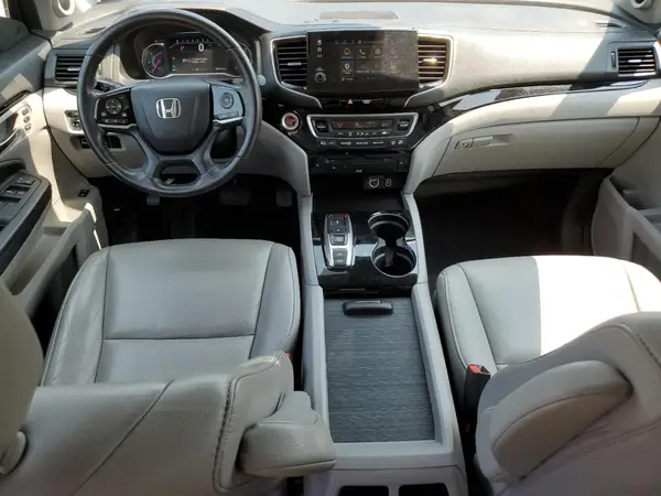 5FNYF6H62KB004083 2019 HONDA PILOT - Image 8