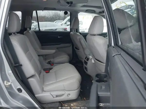 5FNYF6H62KB090155 2019 HONDA PILOT - Image 8
