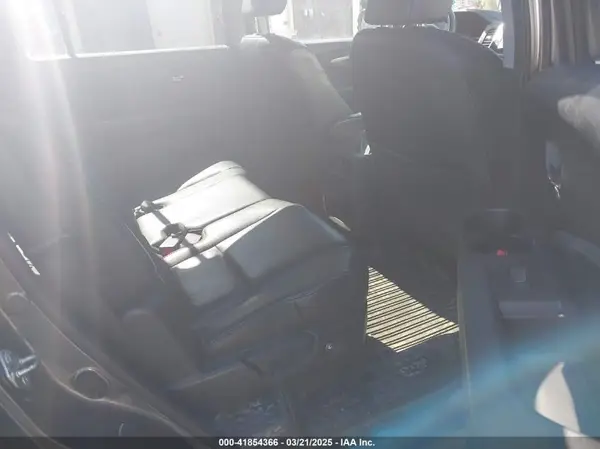 5FNYF6H63HB027591 2017 HONDA PILOT - Image 8