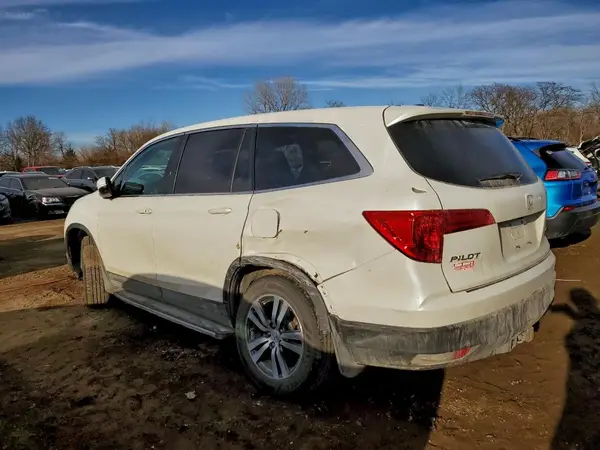 5FNYF6H63HB035562 2017 HONDA PILOT - Image 2