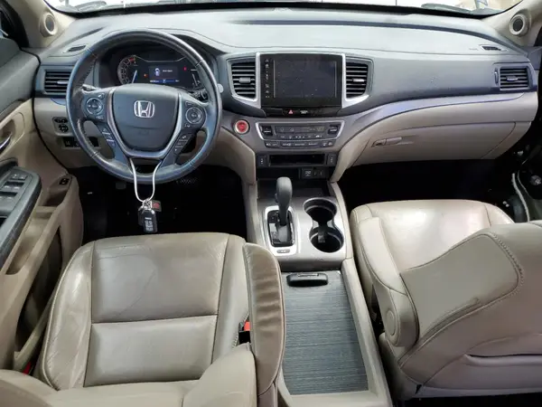 5FNYF6H63HB083403 2017 HONDA PILOT - Image 8