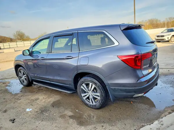 5FNYF6H63JB023594 2018 HONDA PILOT - Image 2