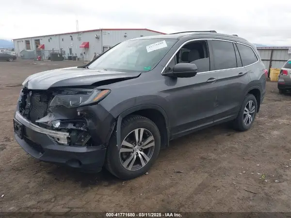 5FNYF6H63JB037656 2018 HONDA PILOT - Image 2