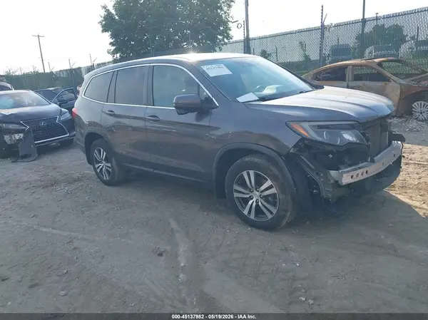 5FNYF6H63JB037673 2018 HONDA PILOT - Image 1