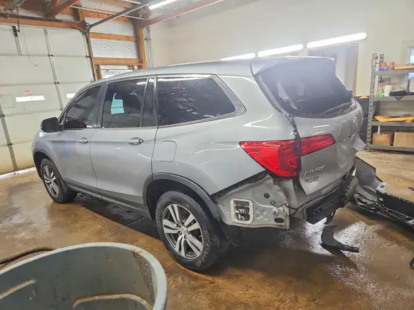 5FNYF6H63JB064078 2018 HONDA PILOT - Image 2