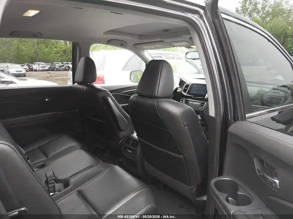 5FNYF6H64HB033769 2017 HONDA PILOT - Image 8