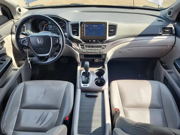 5FNYF6H64HB065606 2017 HONDA PILOT - Image 8
