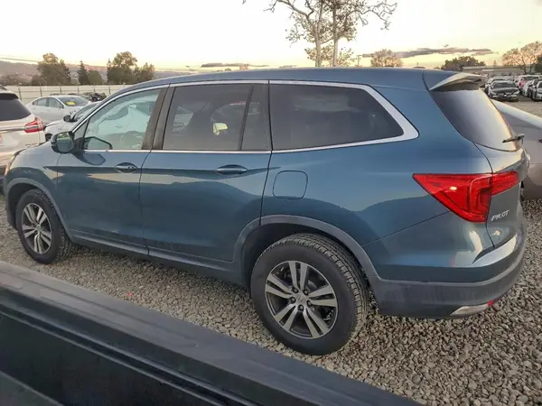 5FNYF6H64JB035821 2018 HONDA PILOT - Image 2