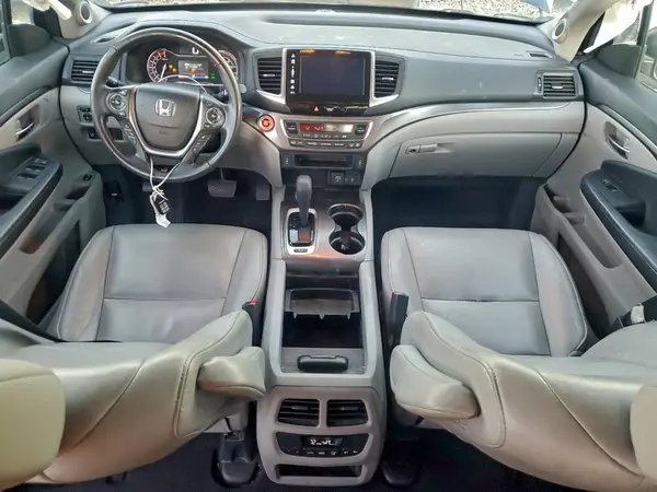 5FNYF6H64JB035821 2018 HONDA PILOT - Image 8