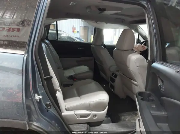 5FNYF6H64KB004134 2019 HONDA PILOT - Image 8