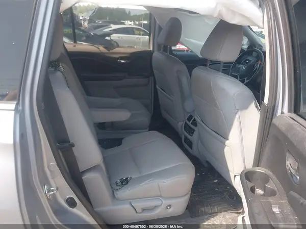 5FNYF6H64KB018843 2019 HONDA PILOT - Image 8