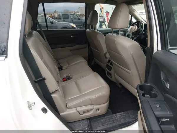 5FNYF6H65HB012610 2017 HONDA PILOT - Image 8
