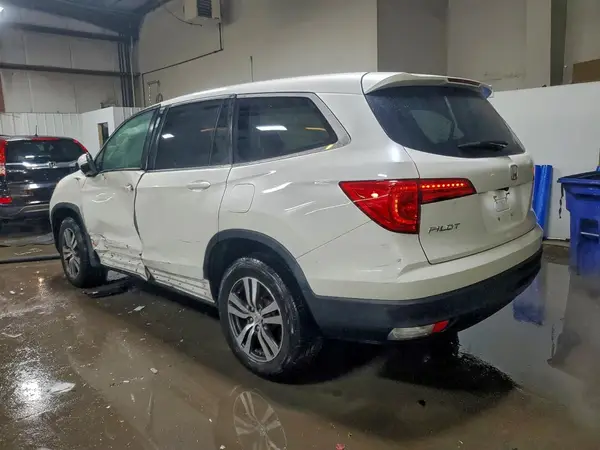 5FNYF6H65HB022862 2017 HONDA PILOT - Image 2