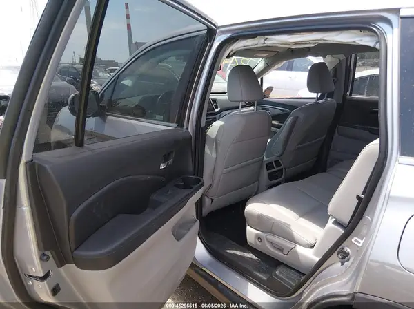 5FNYF6H65HB092250 2017 HONDA PILOT - Image 8