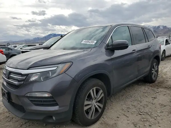 5FNYF6H66HB088837 2017 HONDA PILOT - Image 1