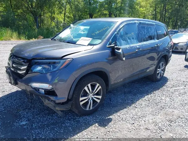 5FNYF6H66JB018521 2018 HONDA PILOT - Image 2