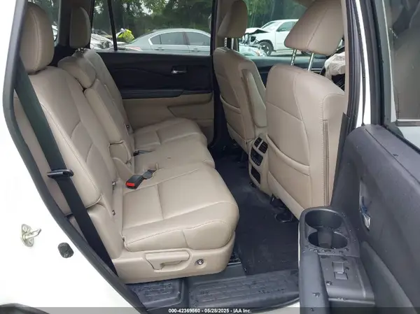 5FNYF6H66JB047808 2018 HONDA PILOT - Image 8