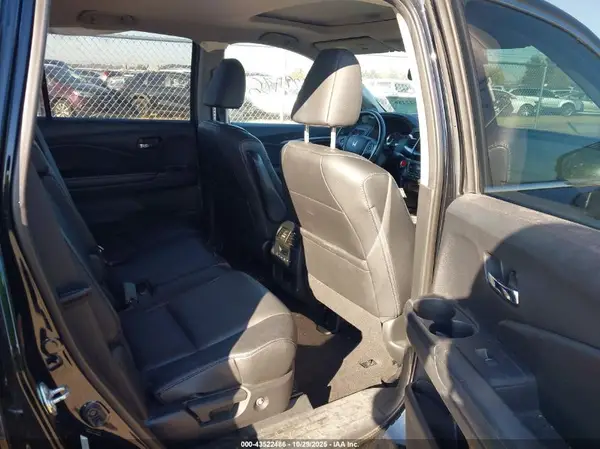5FNYF6H67GB032565 2016 HONDA PILOT - Image 8