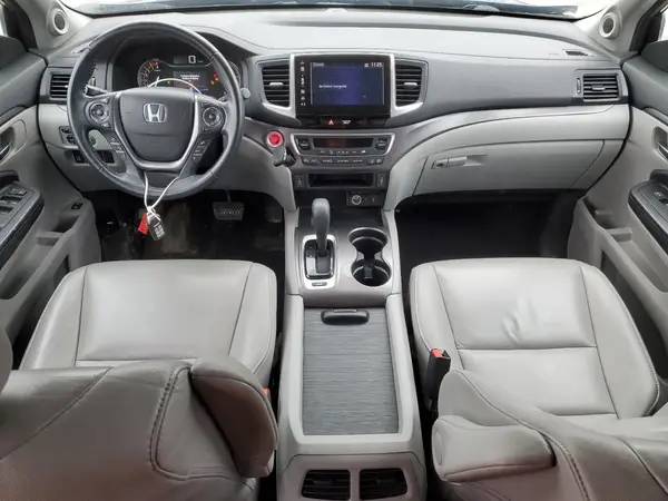 5FNYF6H67HB015136 2017 HONDA PILOT - Image 8
