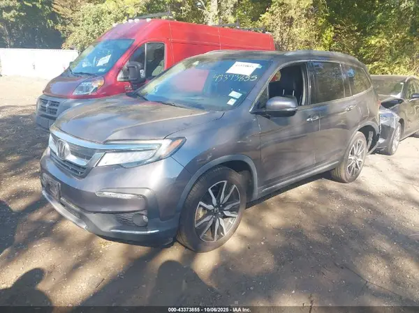5FNYF6H67KB011403 2019 HONDA PILOT - Image 2