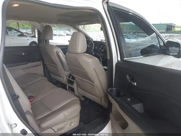 5FNYF6H68GB047639 2016 HONDA PILOT - Image 8
