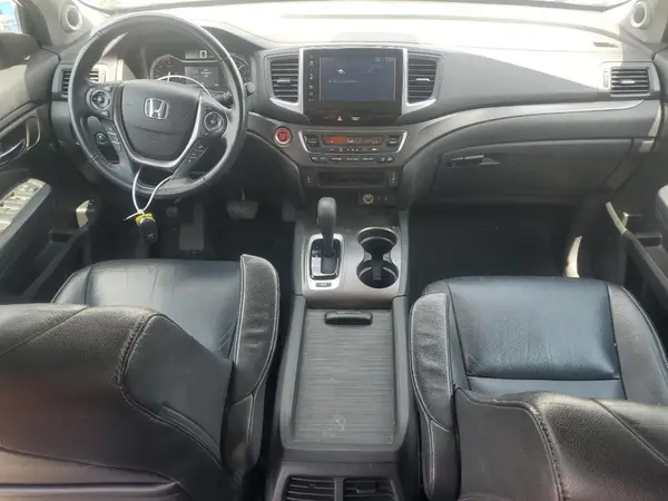 5FNYF6H68HB030695 2017 HONDA PILOT - Image 8