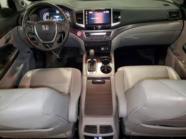 5FNYF6H68HB061218 2017 HONDA PILOT - Image 8