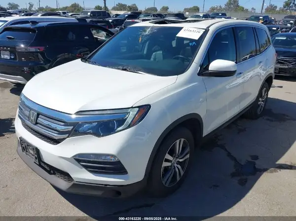 5FNYF6H68HB104326 2017 HONDA PILOT - Image 2