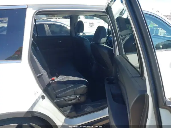 5FNYF6H68HB104326 2017 HONDA PILOT - Image 8