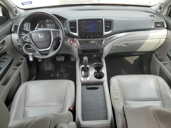 5FNYF6H68JB017788 2018 HONDA PILOT - Image 8