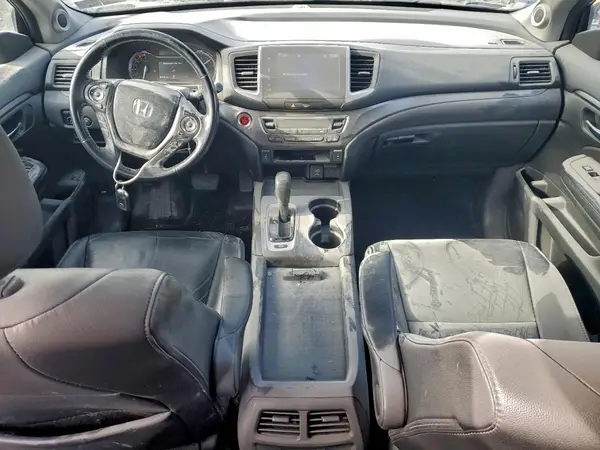 5FNYF6H68JB018505 2018 HONDA PILOT - Image 8