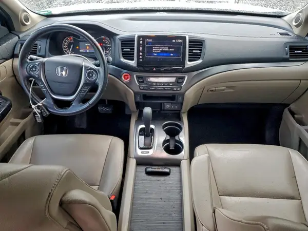 5FNYF6H68JB033134 2018 HONDA PILOT - Image 8
