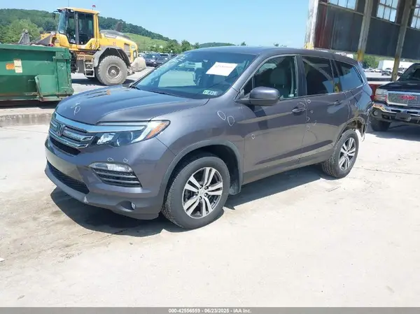 5FNYF6H68JB037653 2018 HONDA PILOT - Image 2
