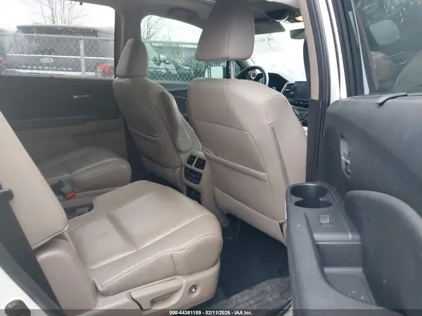 5FNYF6H68KB006341 2019 HONDA PILOT - Image 8