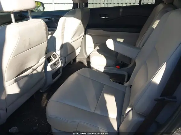 5FNYF6H68NB007817 2022 HONDA PILOT - Image 8
