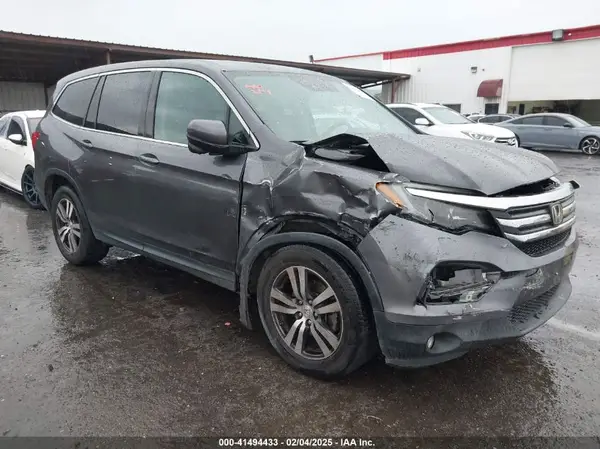5FNYF6H69HB039888 2017 HONDA PILOT - Image 1