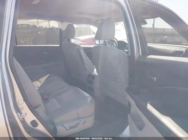 5FNYF6H69HB053323 2017 HONDA PILOT - Image 8