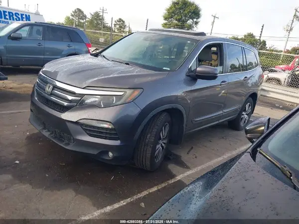 5FNYF6H69HB083762 2017 HONDA PILOT - Image 2