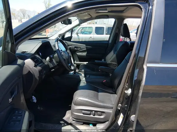 5FNYF6H6XHB018192 2017 HONDA PILOT - Image 8