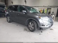 5FNYF6H6XHB061124 2017 HONDA PILOT