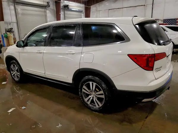 5FNYF6H6XHB074391 2017 HONDA PILOT - Image 2
